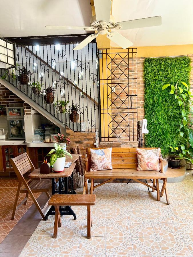 Balai Tinay Guesthouse Legazpi Eksteriør bilde
