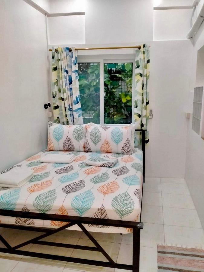 Balai Tinay Guesthouse Legazpi Rom bilde